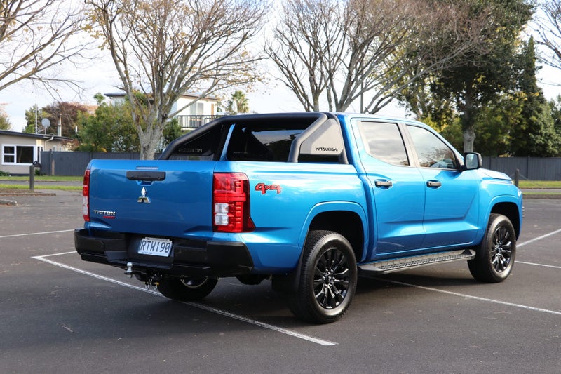 2026 Mitsubishi Triton Dc GLX Sport 4WD 6At image 3