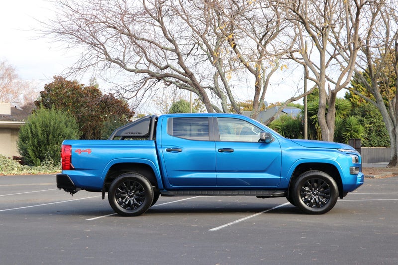2026 Mitsubishi Triton Dc GLX Sport 4WD 6At image 4
