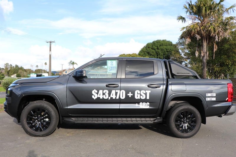 2026 Mitsubishi Triton DC GLX SPORT 4WD 6AT image 4