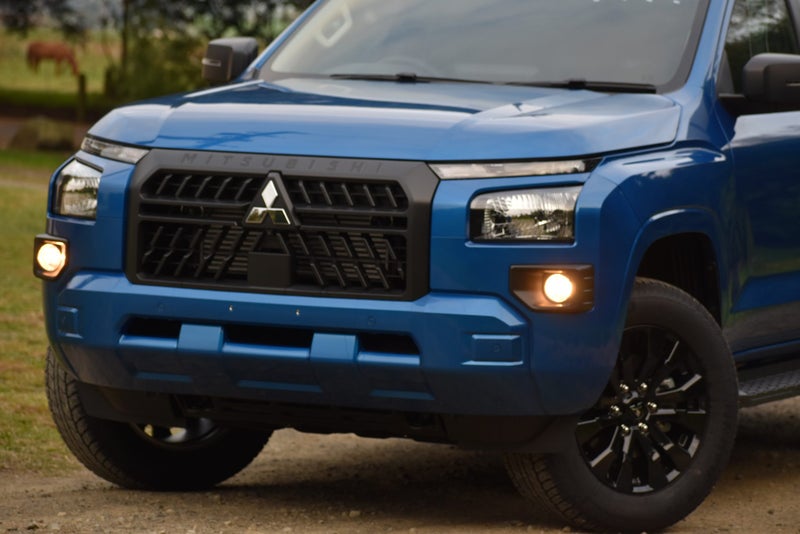 2026 Mitsubishi Triton Dc GLX Sport 4WD 6At image 4
