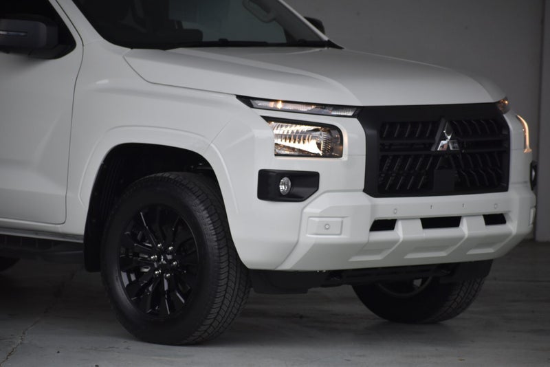 2026 Mitsubishi Triton Dc GLX Sport 4WD 6At image 2