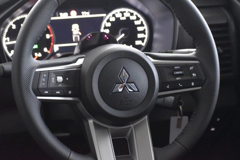 2026 Mitsubishi Triton Dc GLX Sport 4WD 6At image 4