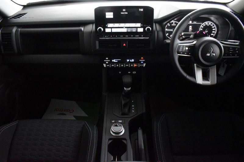 2026 Mitsubishi Triton Dc GLX Sport 4WD 6At image 3