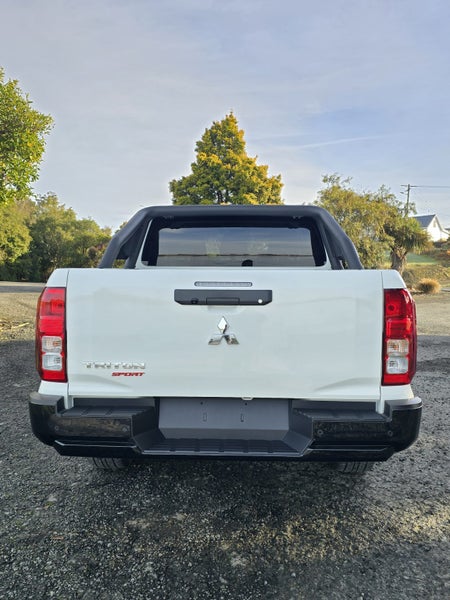 2026 Mitsubishi Triton DC GLX Sport 4WD 6AT image 4
