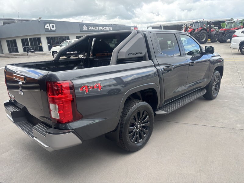 2026 Mitsubishi Triton Dc Glx Sport 4Wd 6At image 3
