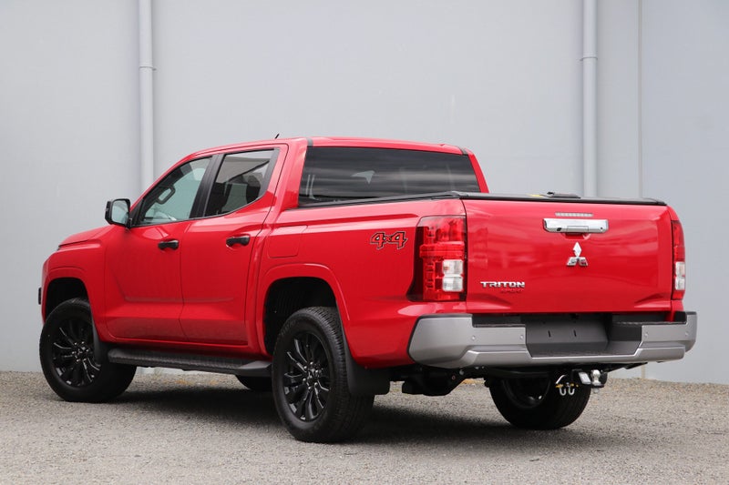 2026 Mitsubishi Triton Dc GLX Sport 4WD 6At image 2