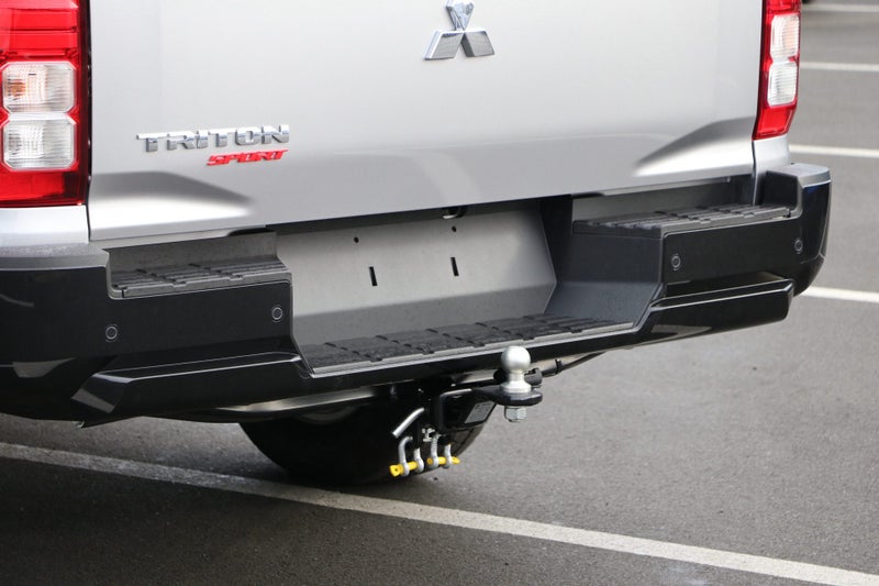 2026 Mitsubishi Triton Dc GLX Sport 4WD 6At image 4
