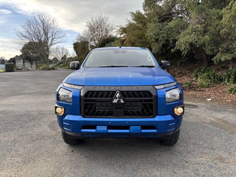 2026 Mitsubishi Triton DC GLX SPORT 4WD 6AT AUT... image 2