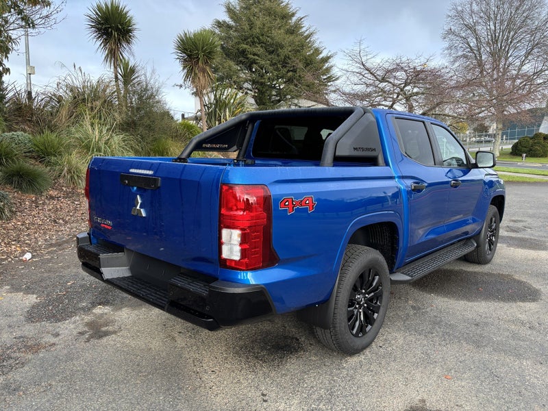 2026 Mitsubishi Triton DC GLX SPORT 4WD 6AT AUT... image 5