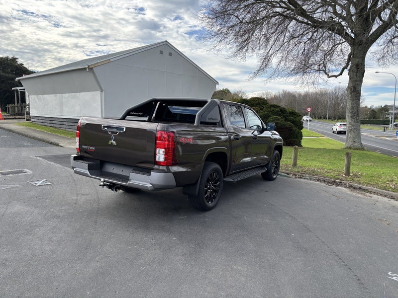 2026 Mitsubishi Triton DC GLX SPORT 4WD 6AT AUT... image 5