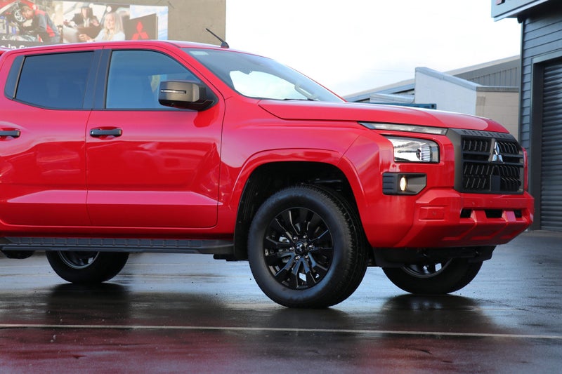 2026 Mitsubishi Triton Dc GLX Sport 4WD 6At ( G... image 4
