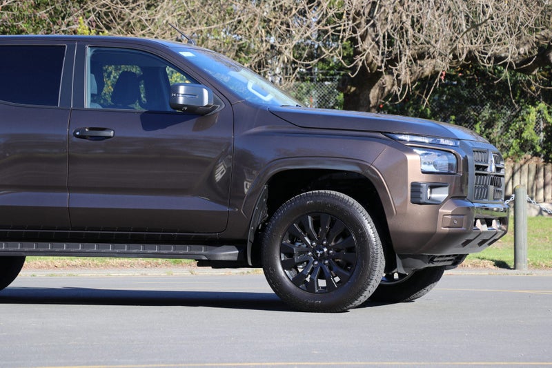 2026 Mitsubishi Triton Dc GLX Sport 4WD 6At ( G... image 4