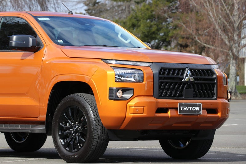2026 Mitsubishi Triton Dc GLX Sport 4WD 6At ( G... image 4
