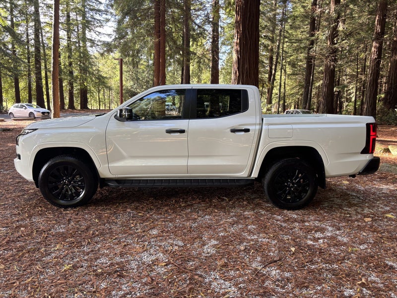 2026 Mitsubishi Triton DC GLXR 4WD image 4