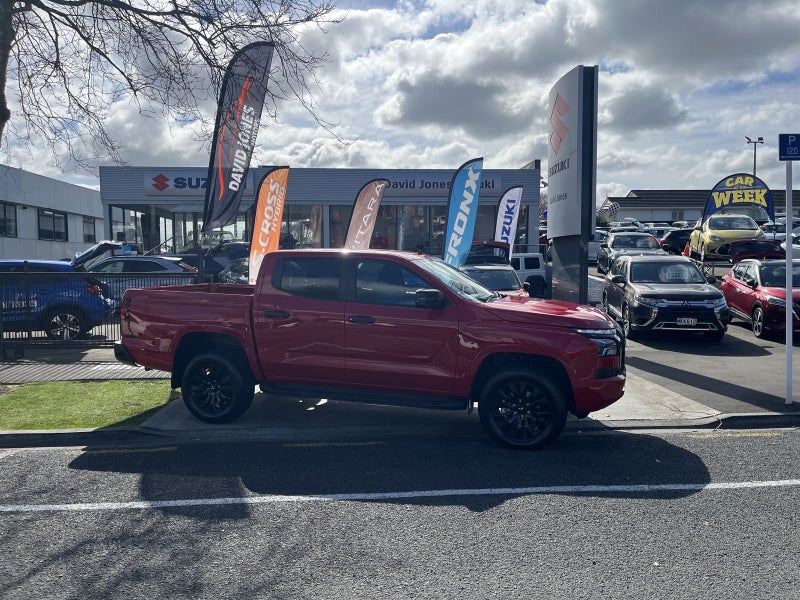 2026 Mitsubishi Triton DC GLXR 4WD 6AT image 3