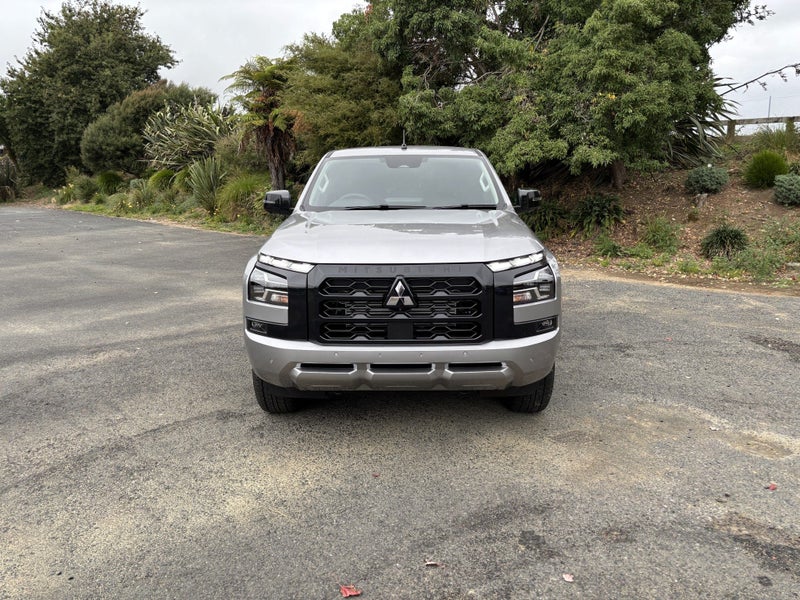 2026 Mitsubishi Triton DC GLXR 4WD 6AT 2.4D 4X4... image 2