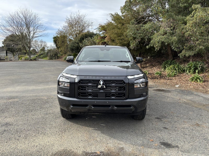 2026 Mitsubishi Triton DC GLXR 4WD 6AT 2.4D AUT... image 2