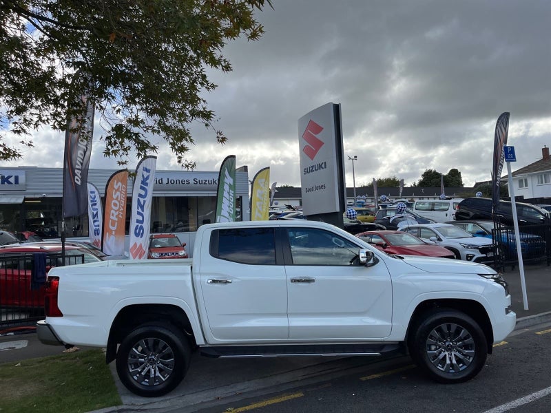 2026 Mitsubishi Triton DC GLXR 4WD 6AT image 4