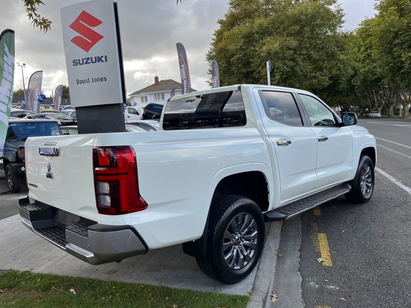 2026 Mitsubishi Triton DC GLXR 4WD 6AT image 5