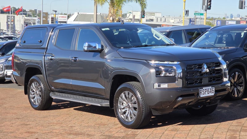 2026 Mitsubishi Triton DC GlXR AUTO 2.4D image 3