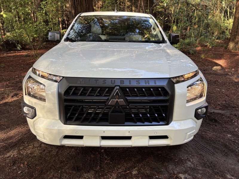 2026 Mitsubishi Triton DC GLXS 4WD image 2