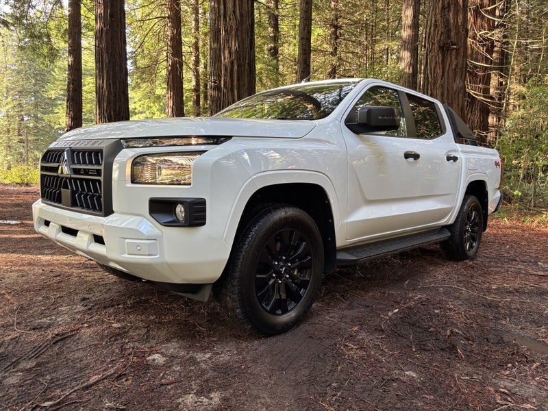 2026 Mitsubishi Triton DC GLXS 4WD image 3