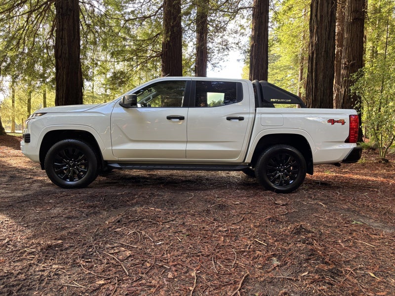 2026 Mitsubishi Triton DC GLXS 4WD image 4