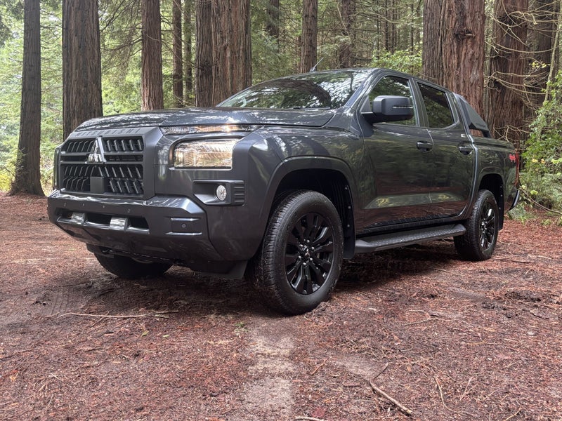 2026 Mitsubishi Triton DC GLXS 4WD image 3