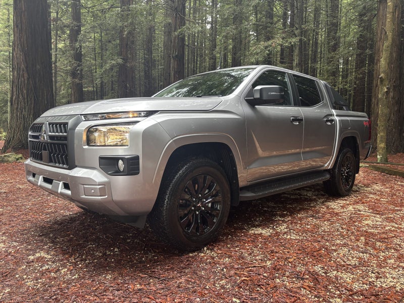2026 Mitsubishi Triton DC GLXS 4WD image 3