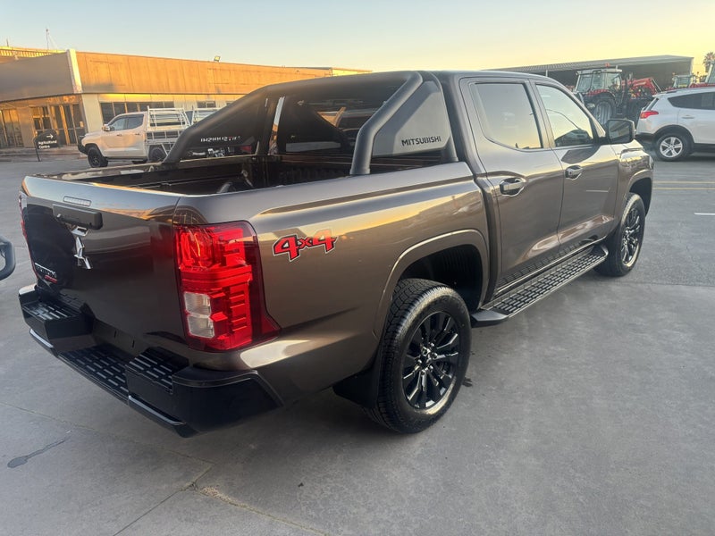 2026 Mitsubishi Triton DC GLXS 4WD image 3