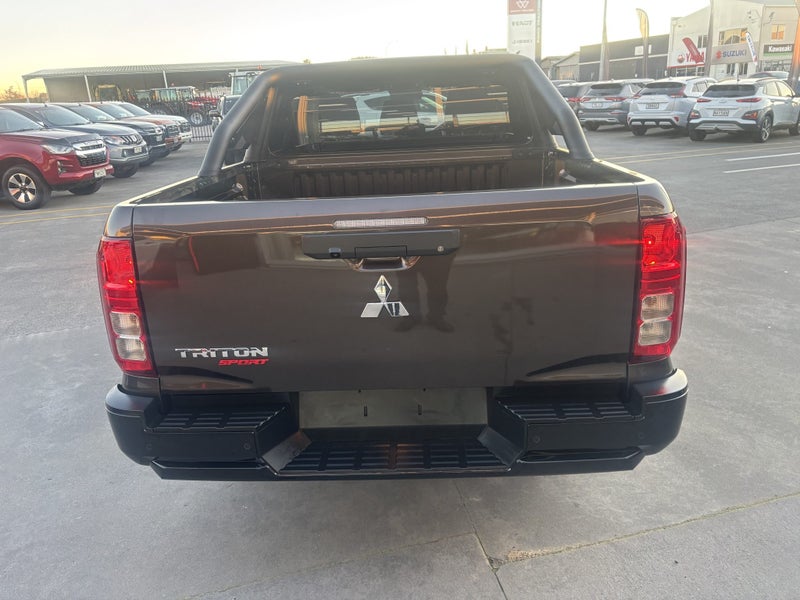 2026 Mitsubishi Triton DC GLXS 4WD image 4