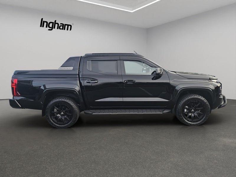 2026 Mitsubishi Triton DC GSR 4WD 6AT 2.4DT image 2