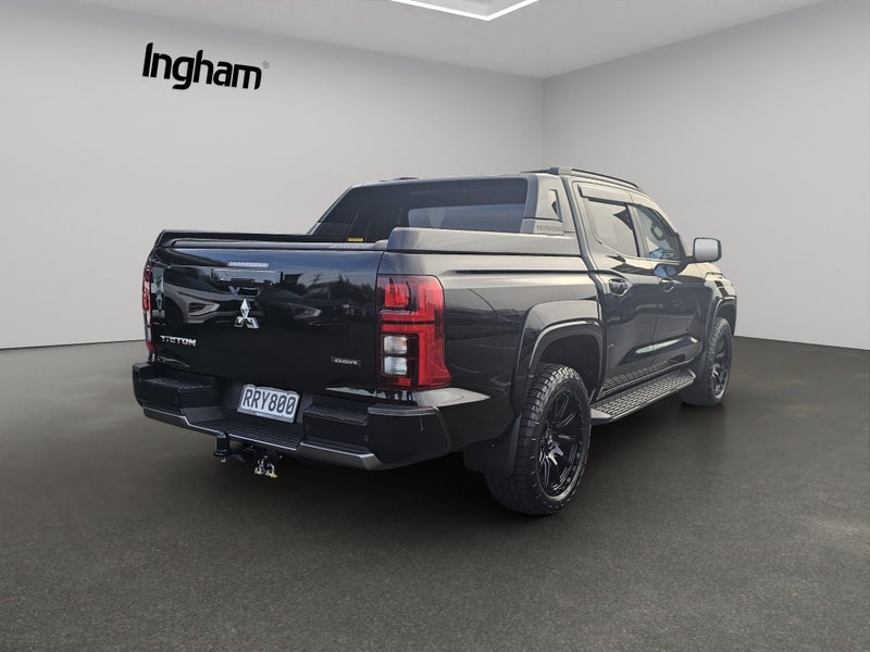 2026 Mitsubishi Triton DC GSR 4WD 6AT 2.4DT image 3