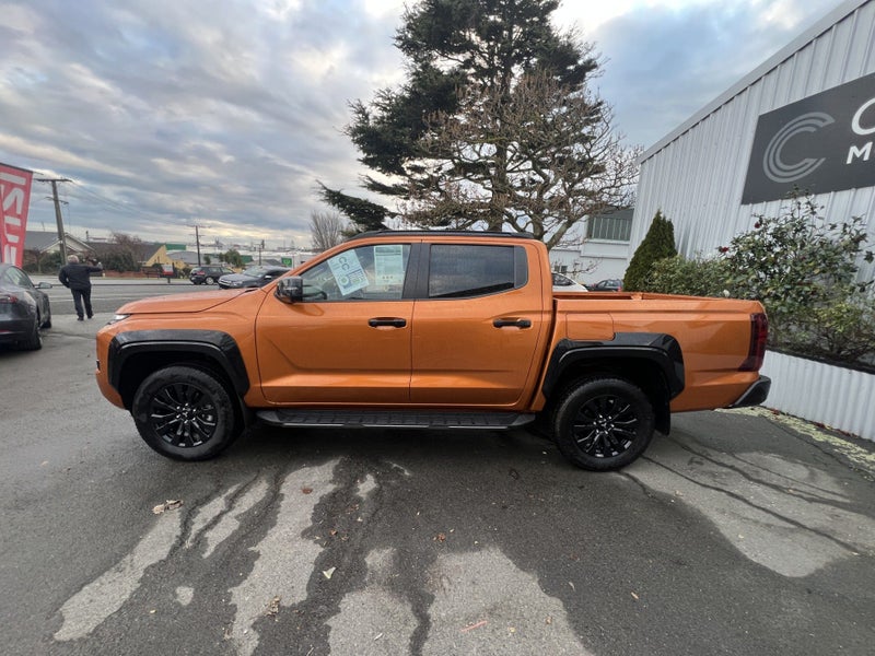 2026 Mitsubishi Triton DC VRX 4WD 6A image 3