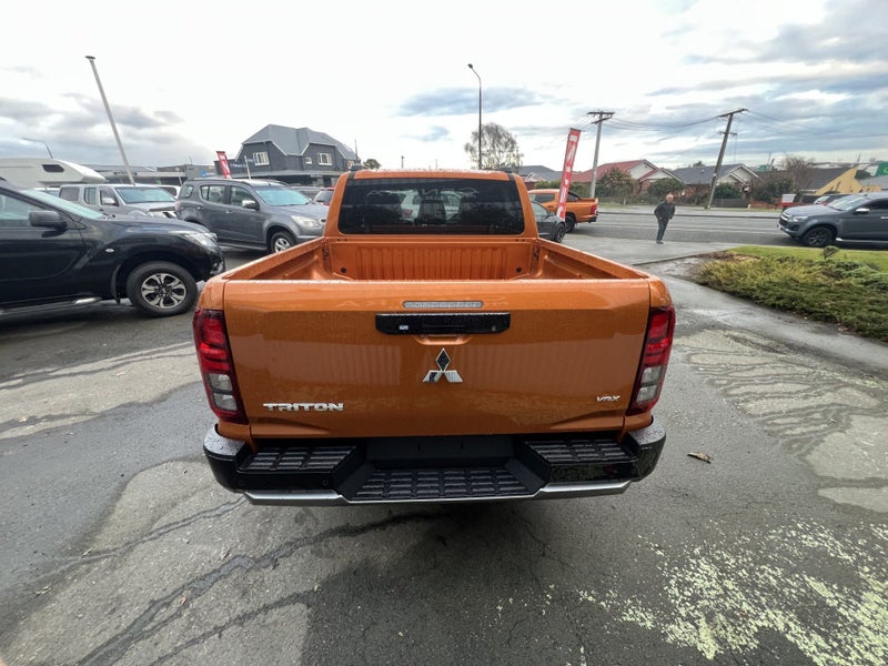 2026 Mitsubishi Triton DC VRX 4WD 6A image 4