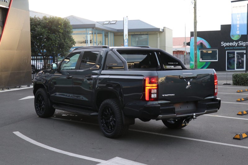 2026 Mitsubishi Triton DC VRX 4WD 6AT image 2