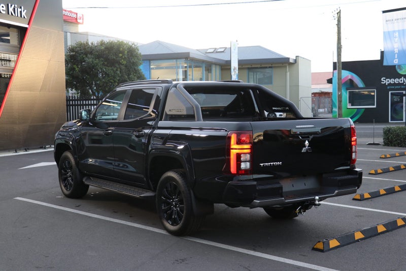 2026 Mitsubishi Triton DC VRX 4WD 6AT image 2