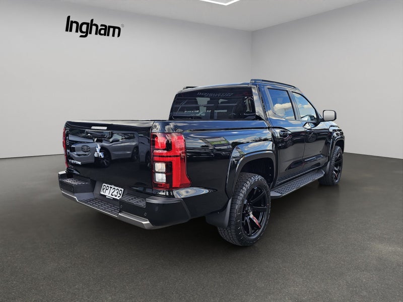 2026 Mitsubishi Triton DC VRX 4WD 6AT 2.4DT image 3