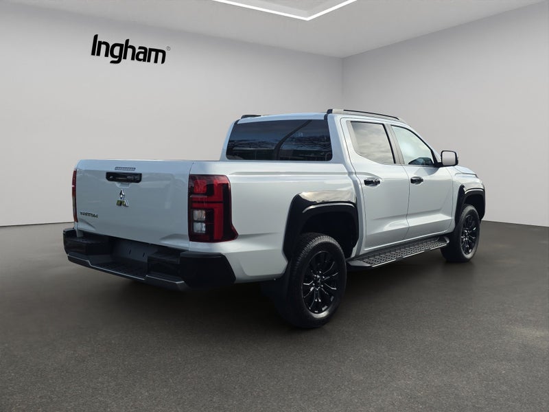 2026 Mitsubishi Triton DC VRX 4WD 6AT 2.4DT image 5