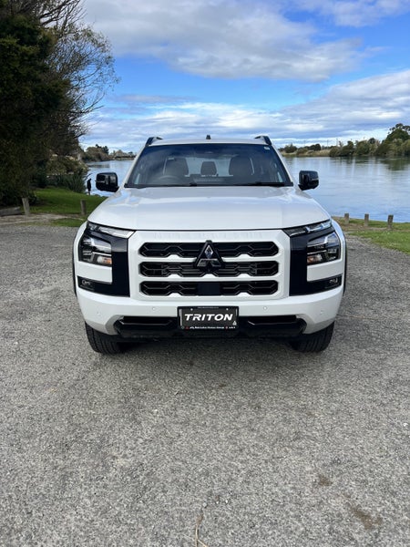 2026 Mitsubishi Triton DC VRX 4WD 6AT image 2