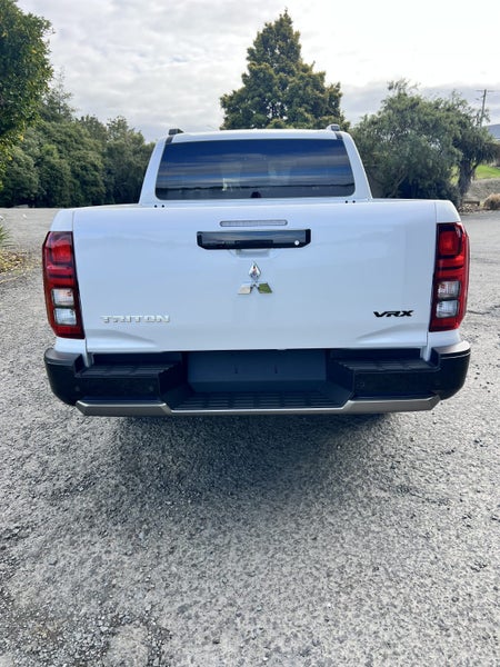 2026 Mitsubishi Triton DC VRX 4WD 6AT image 4