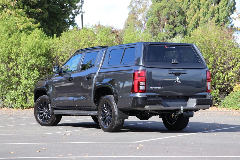 2026 Mitsubishi Triton DC VRX 4WD 6AT image 2