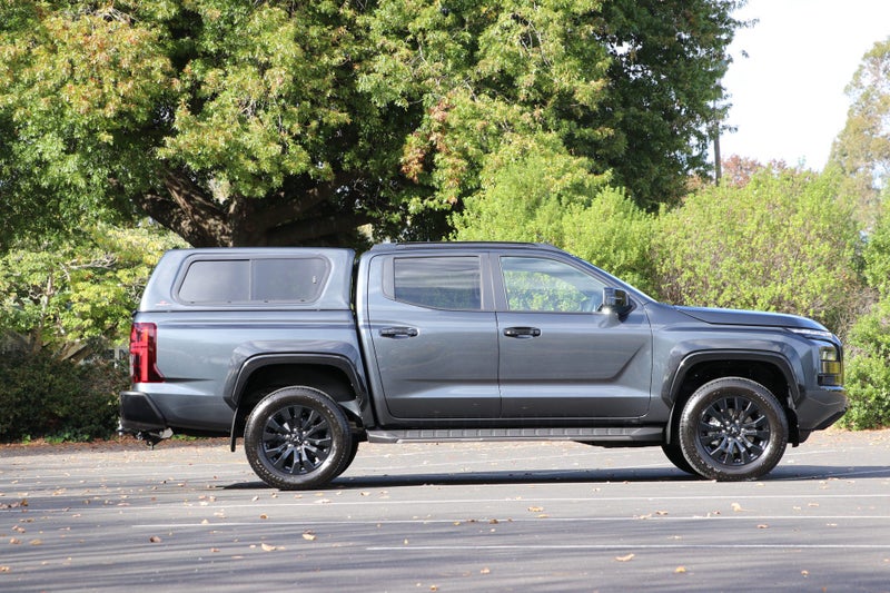 2026 Mitsubishi Triton DC VRX 4WD 6AT image 3