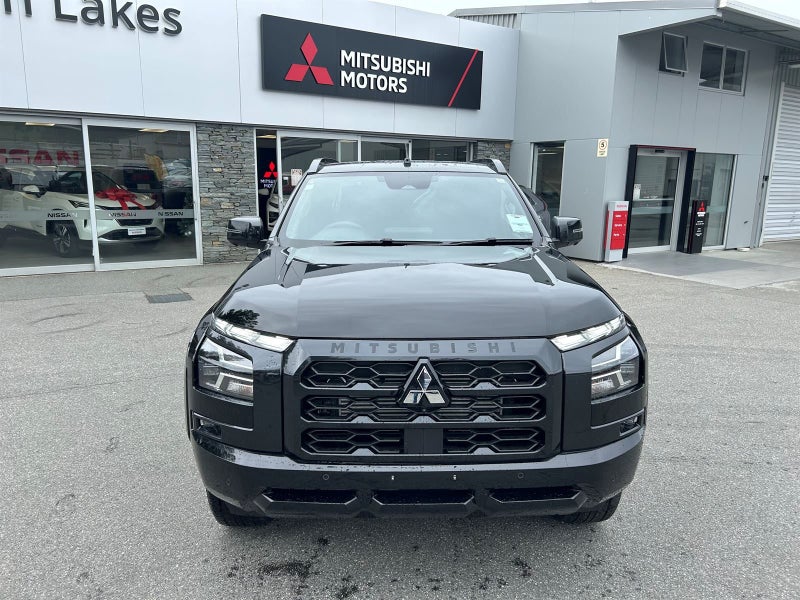 2026 Mitsubishi Triton DC VRX 4WD 6AT image 2