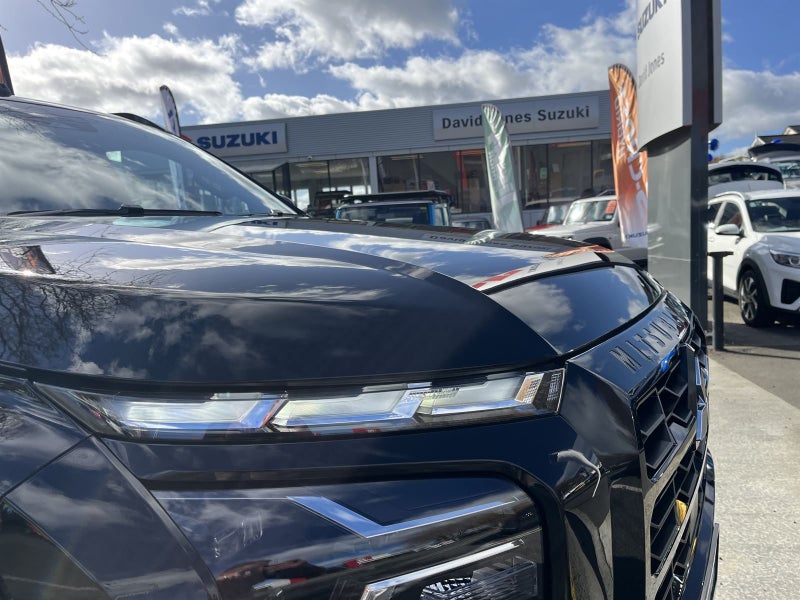 2026 Mitsubishi Triton DC VRX 4WD 6AT image 2