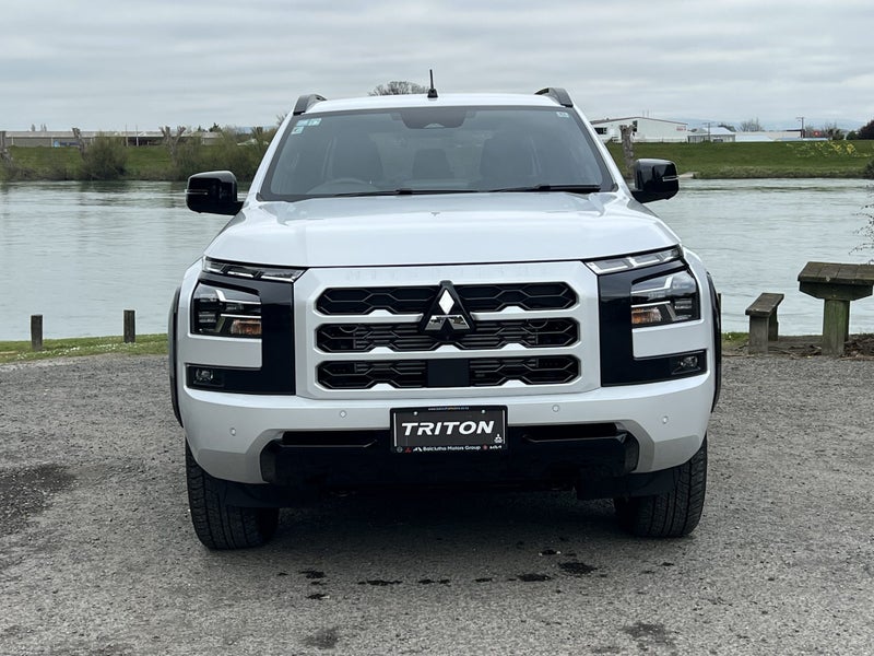 2026 Mitsubishi Triton DC VRX 4WD 6AT image 2