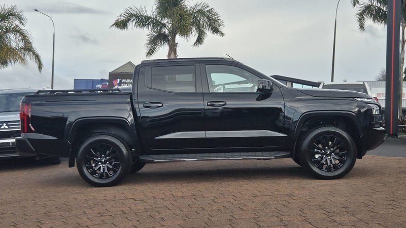 2026 Mitsubishi Triton DC VRX 4WD Auto 2.4D image 3