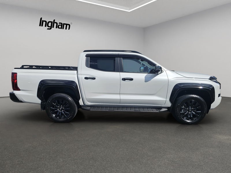 2026 Mitsubishi Triton DC VRX 6AT 2.4DT/6AT image 2