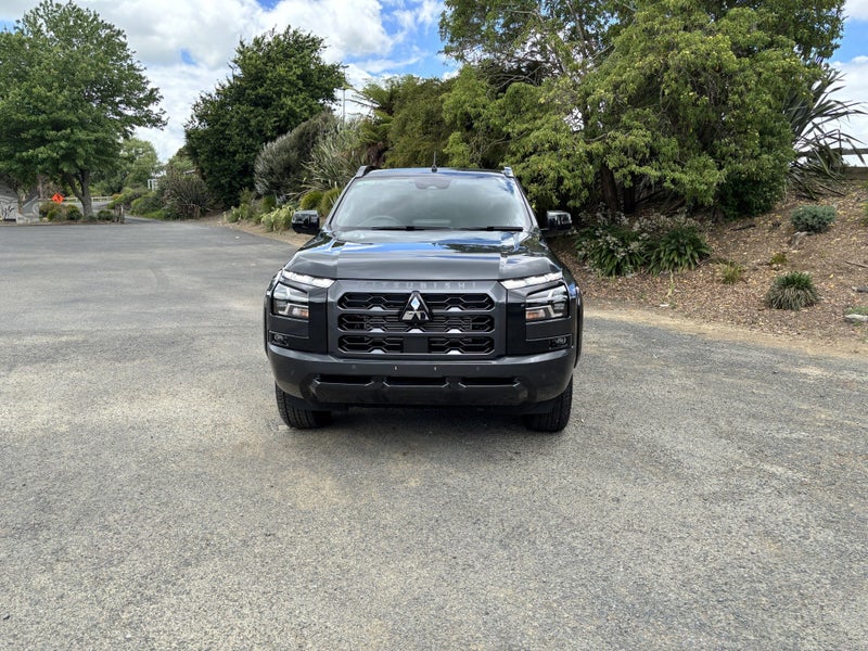 2026 Mitsubishi Triton DC VRX 6AT 2.4DT/6AT AUT... image 2