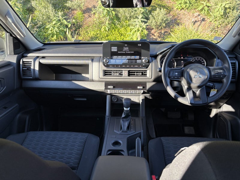 2026 Mitsubishi Triton DC WS 2.4D GLX 2WD 6AT image 2